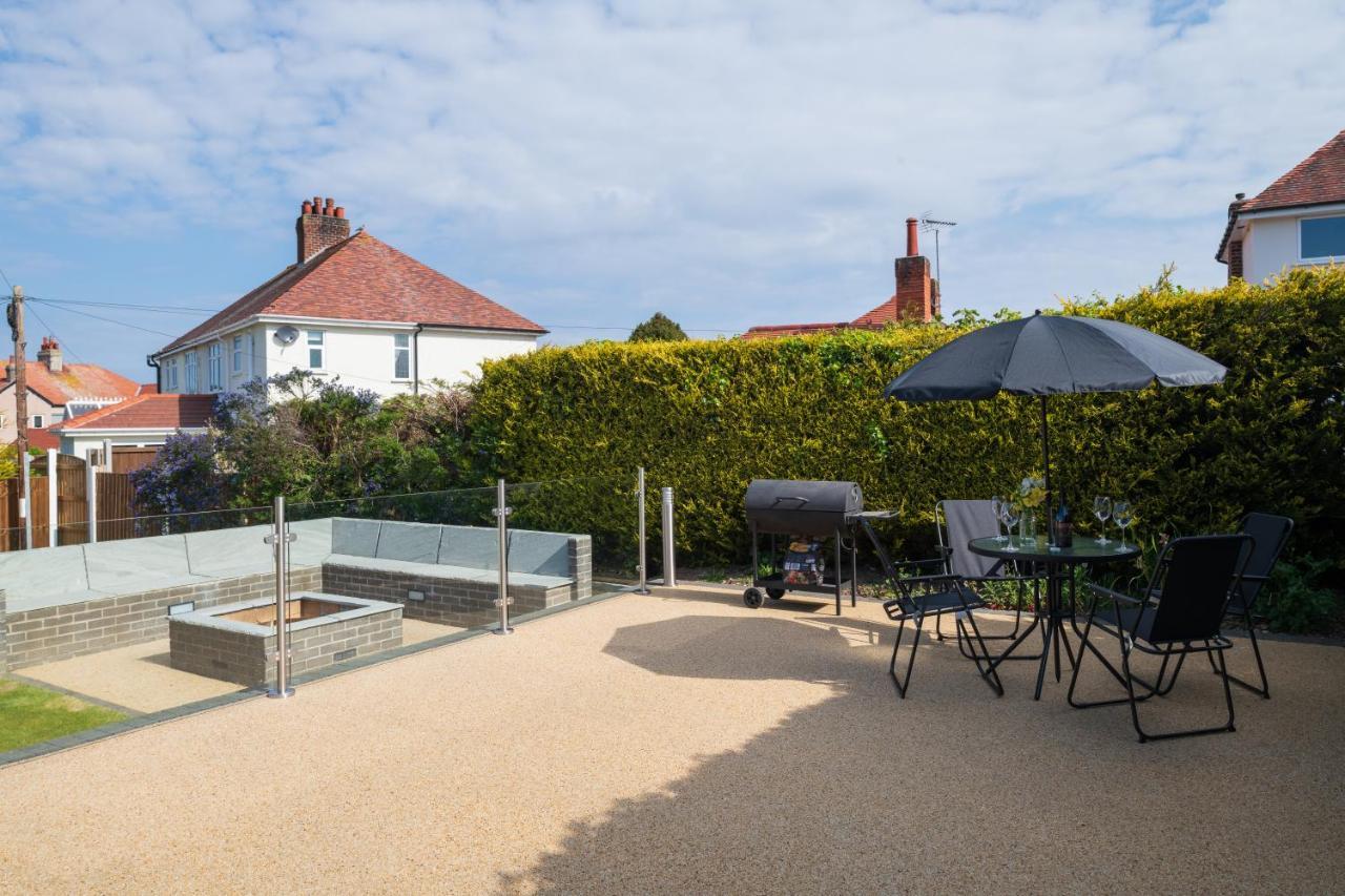 Lovely 3 Bedroom Home In Rhos On Sea Rhôs-on-Sea Exterior foto