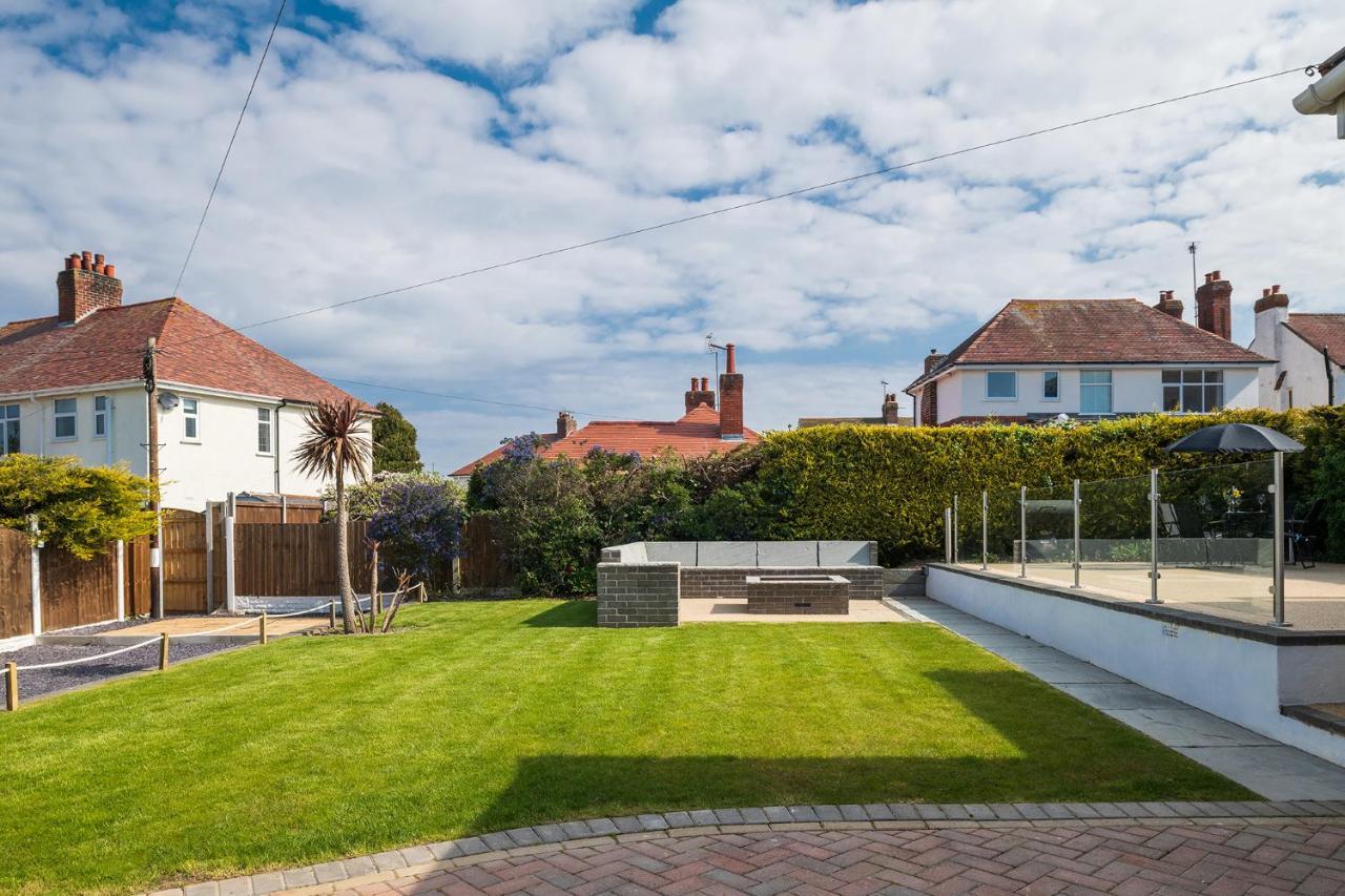 Lovely 3 Bedroom Home In Rhos On Sea Rhôs-on-Sea Exterior foto
