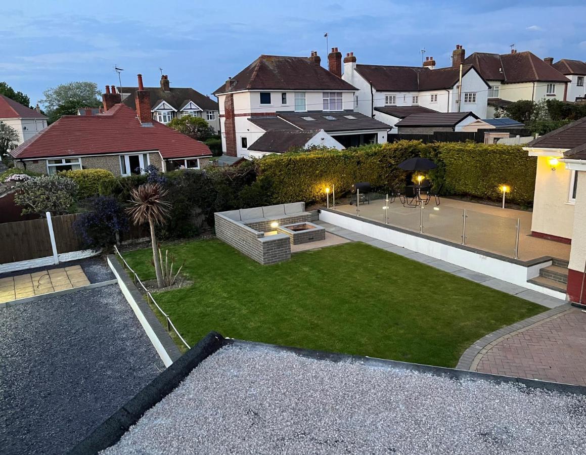 Lovely 3 Bedroom Home In Rhos On Sea Rhôs-on-Sea Exterior foto